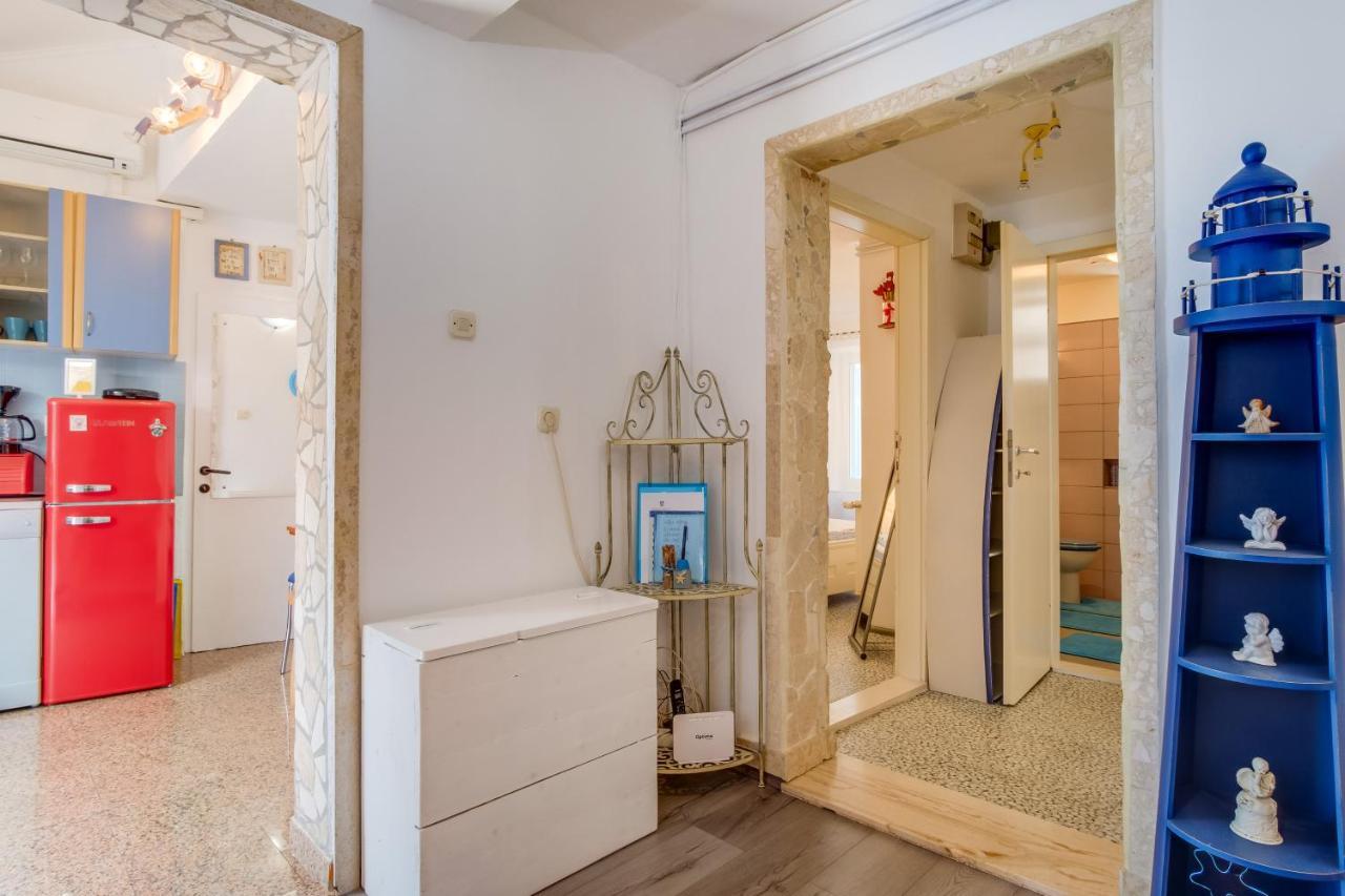 Apartments Kastel Veli Lošinj Екстериор снимка
